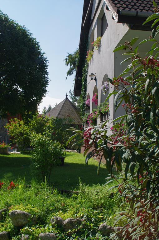Agnes Hotel 3*